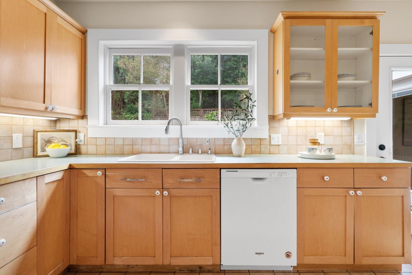 Detail Gallery Image 11 of 41 For 2900 S Main St, Soquel,  CA 95073 - 3 Beds | 2 Baths