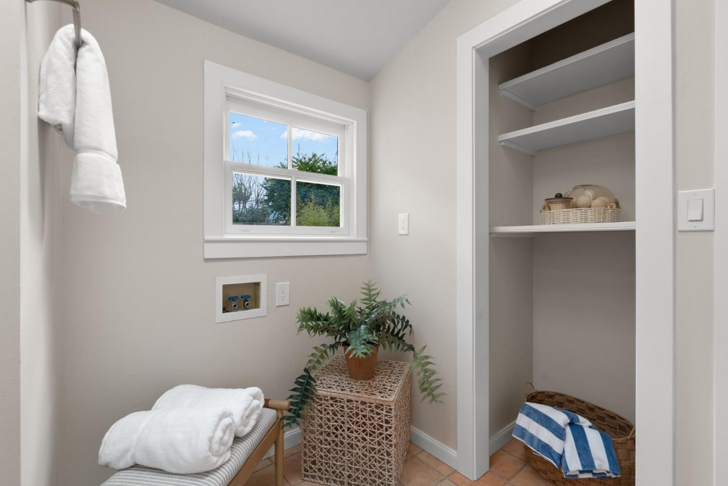 Detail Gallery Image 21 of 41 For 2900 S Main St, Soquel,  CA 95073 - 3 Beds | 2 Baths