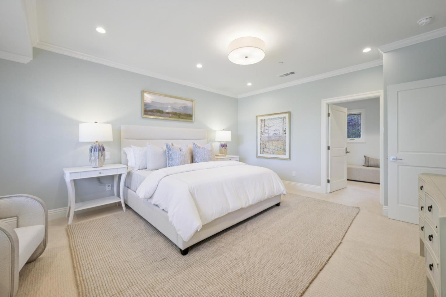 Detail Gallery Image 27 of 95 For 520 Darrell Rd, Hillsborough,  CA 94010 - 6 Beds | 5/1 Baths