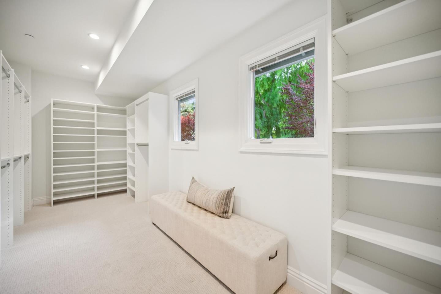 Detail Gallery Image 29 of 95 For 520 Darrell Rd, Hillsborough,  CA 94010 - 6 Beds | 5/1 Baths