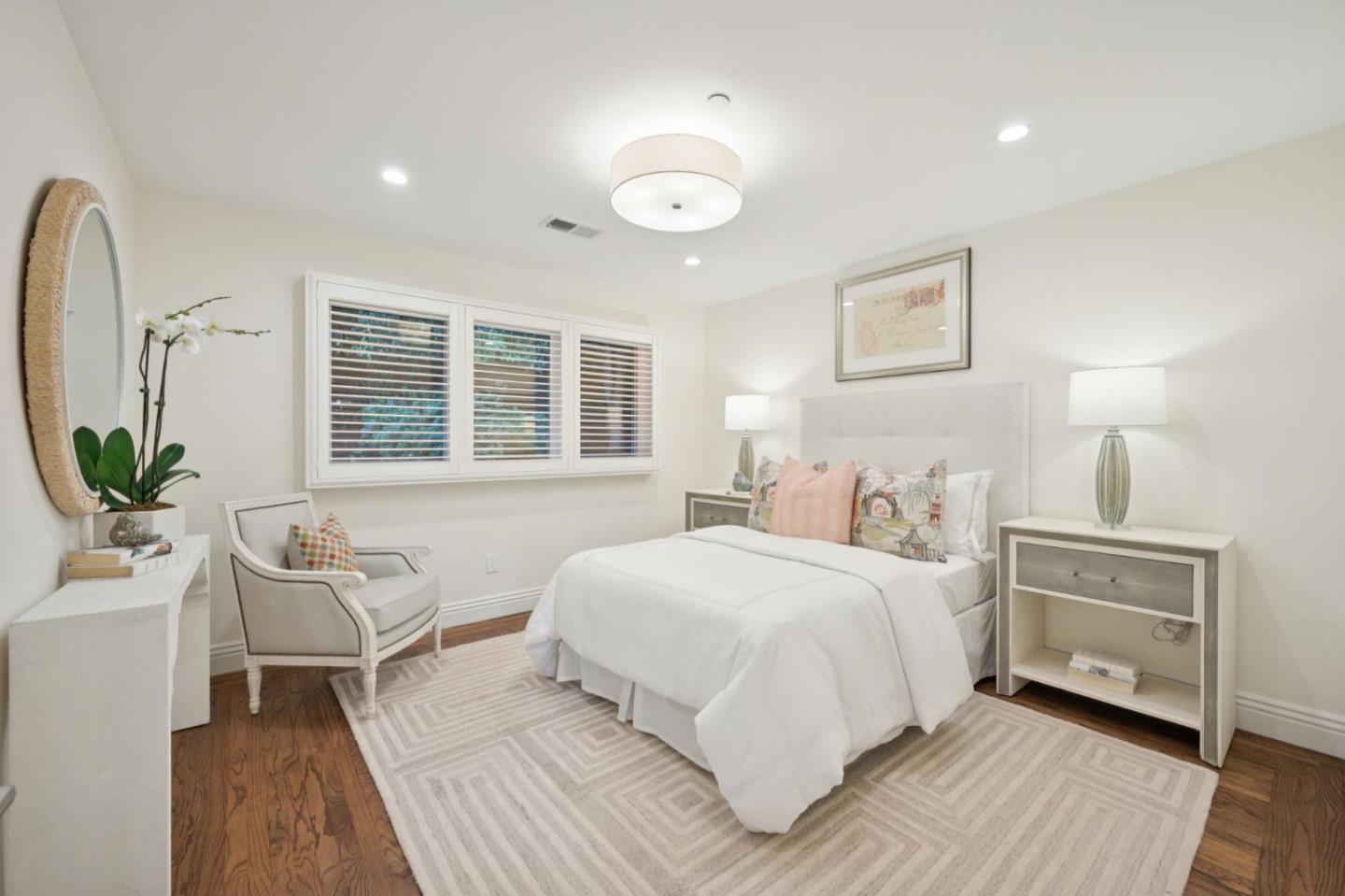 Detail Gallery Image 35 of 95 For 520 Darrell Rd, Hillsborough,  CA 94010 - 6 Beds | 5/1 Baths