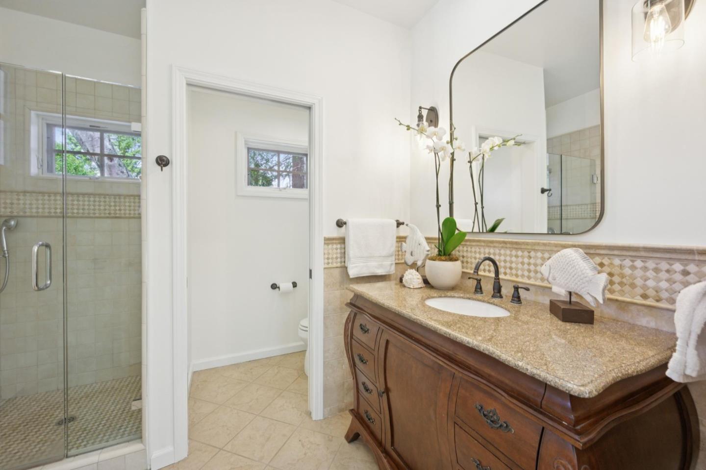 Detail Gallery Image 44 of 95 For 520 Darrell Rd, Hillsborough,  CA 94010 - 6 Beds | 5/1 Baths