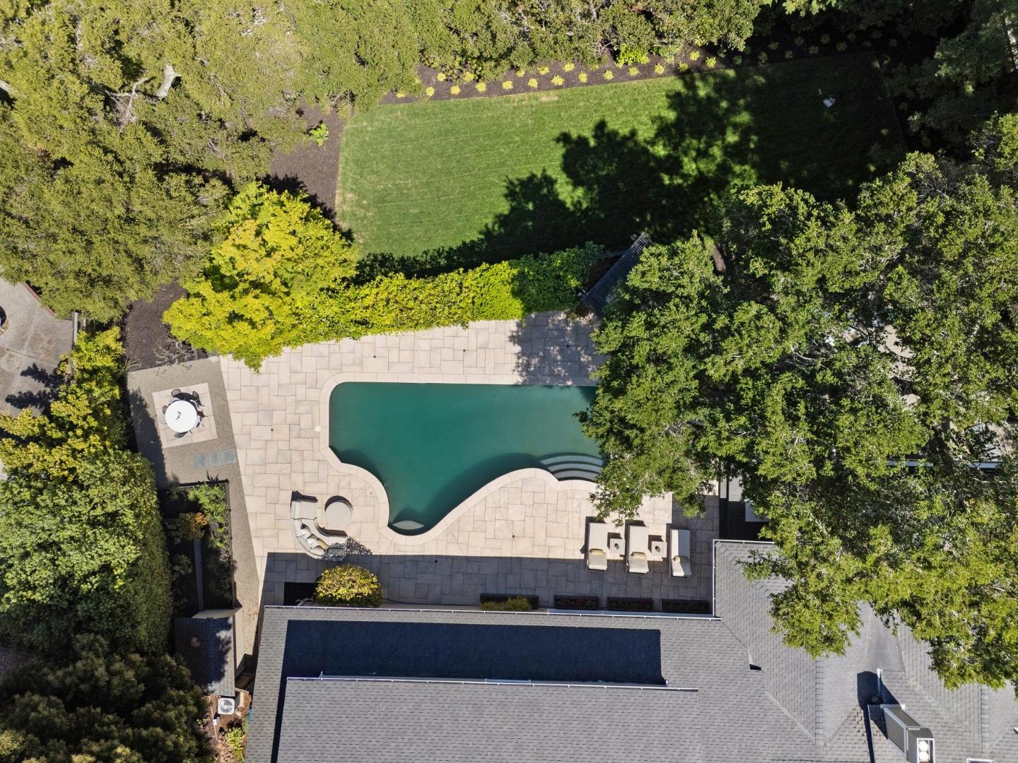 Detail Gallery Image 59 of 95 For 520 Darrell Rd, Hillsborough,  CA 94010 - 6 Beds | 5/1 Baths