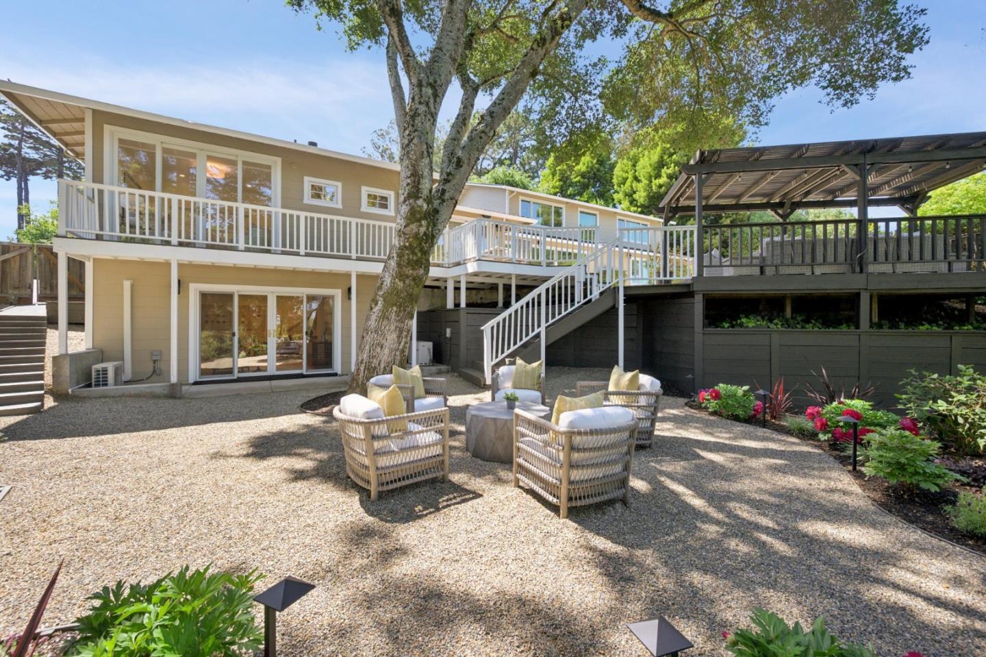 Detail Gallery Image 61 of 95 For 520 Darrell Rd, Hillsborough,  CA 94010 - 6 Beds | 5/1 Baths