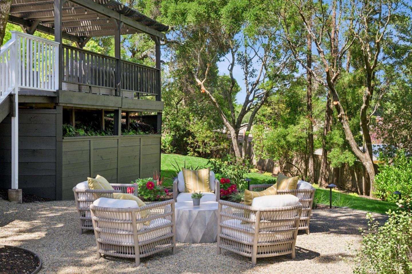 Detail Gallery Image 62 of 95 For 520 Darrell Rd, Hillsborough,  CA 94010 - 6 Beds | 5/1 Baths