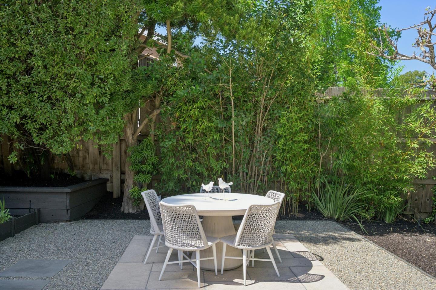 Detail Gallery Image 71 of 95 For 520 Darrell Rd, Hillsborough,  CA 94010 - 6 Beds | 5/1 Baths