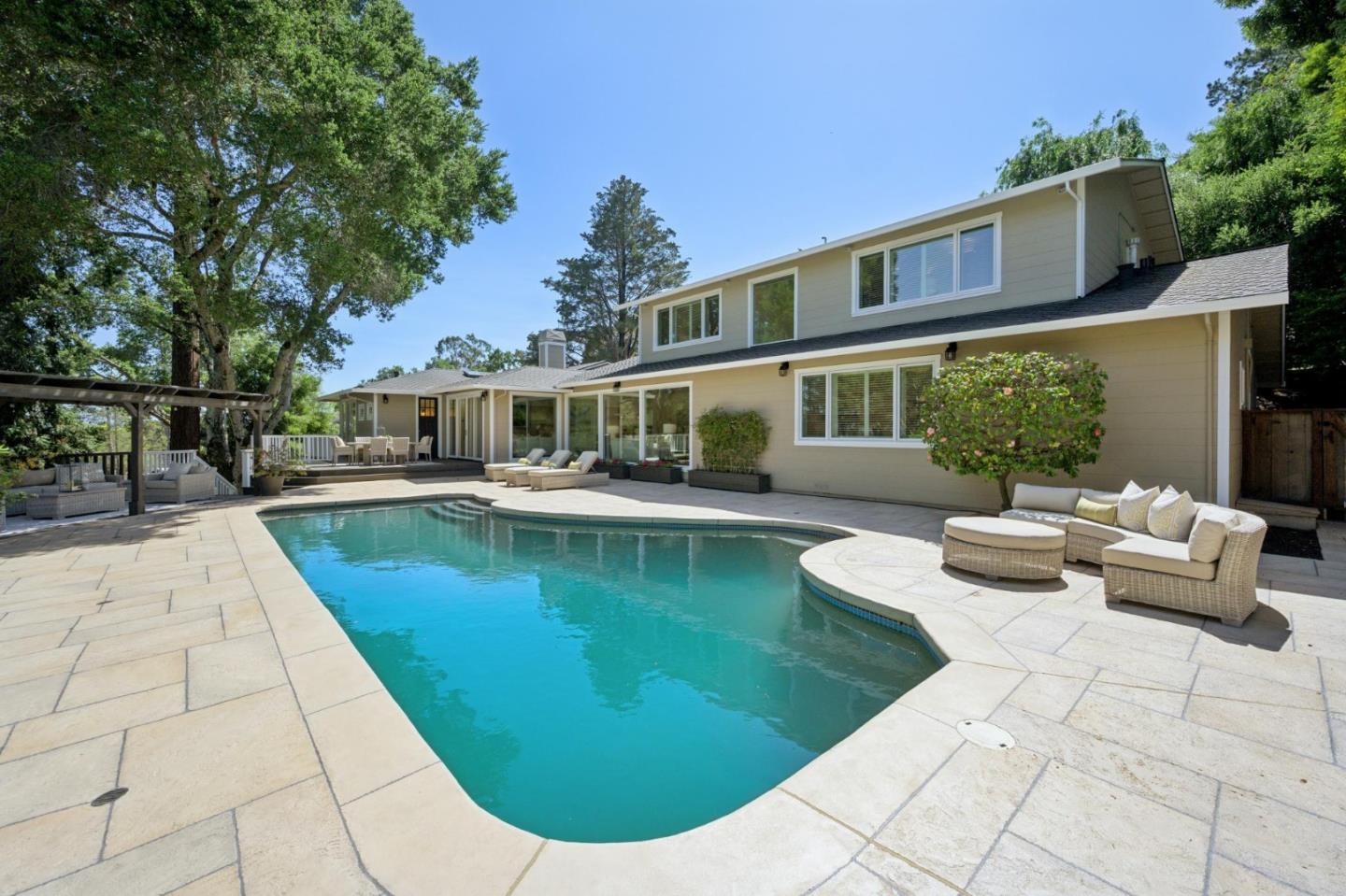 Detail Gallery Image 72 of 95 For 520 Darrell Rd, Hillsborough,  CA 94010 - 6 Beds | 5/1 Baths