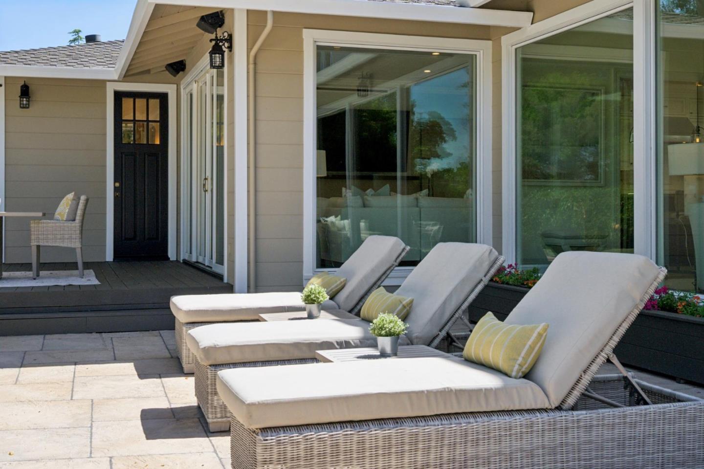 Detail Gallery Image 76 of 95 For 520 Darrell Rd, Hillsborough,  CA 94010 - 6 Beds | 5/1 Baths