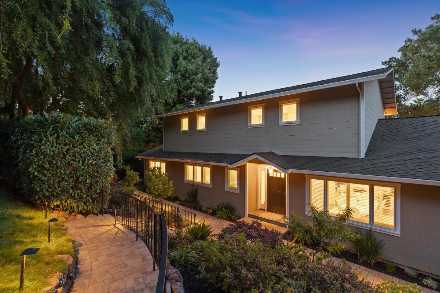 Detail Gallery Image 81 of 95 For 520 Darrell Rd, Hillsborough,  CA 94010 - 6 Beds | 5/1 Baths