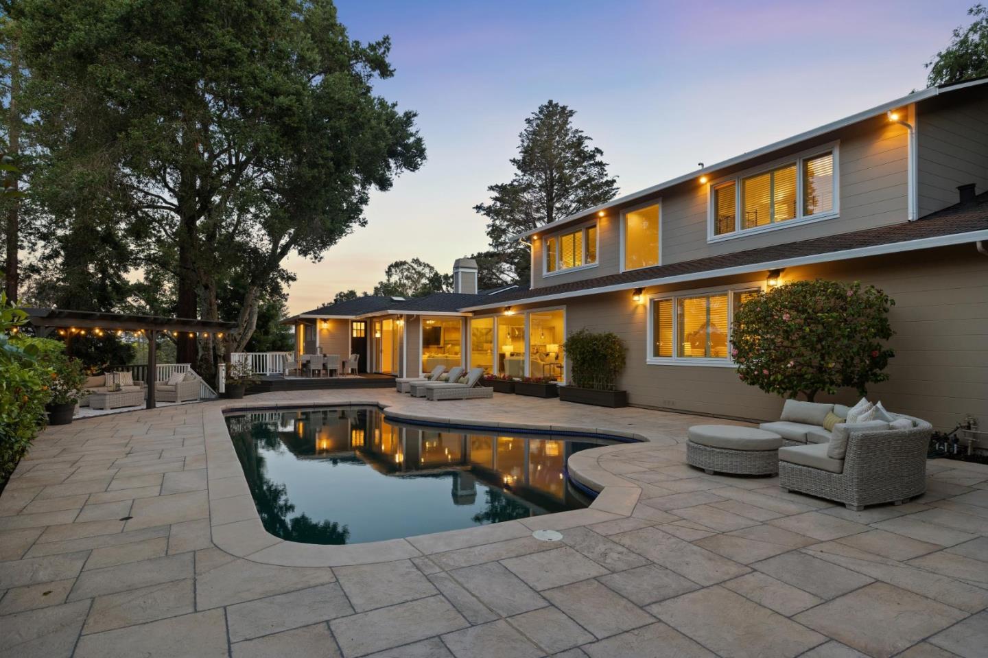 Detail Gallery Image 83 of 95 For 520 Darrell Rd, Hillsborough,  CA 94010 - 6 Beds | 5/1 Baths