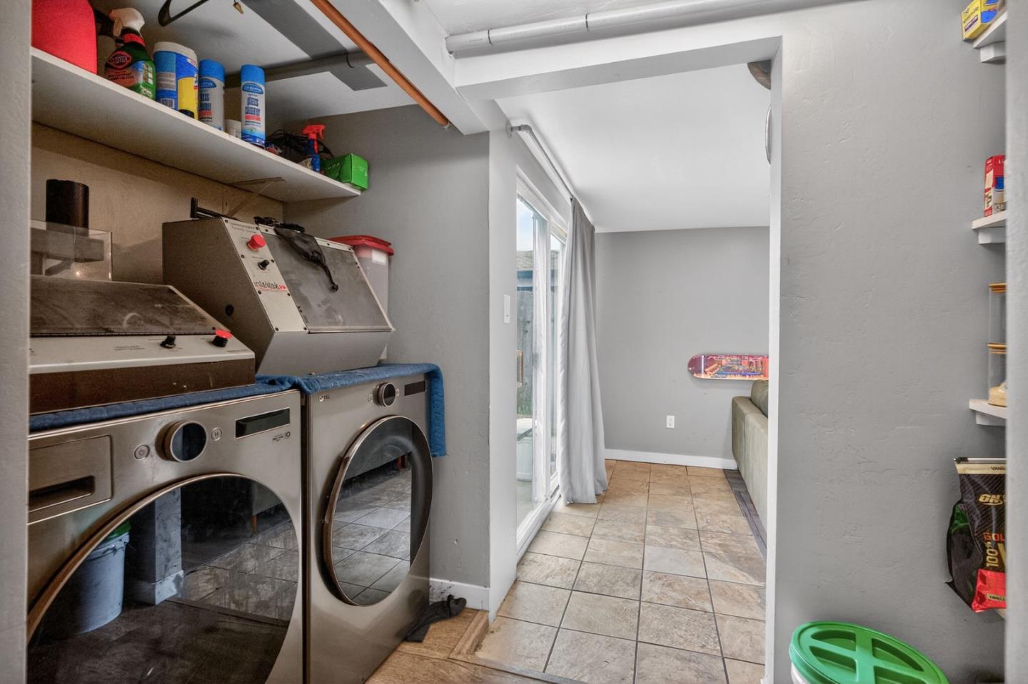 Detail Gallery Image 13 of 16 For 124 Hebard St, Santa Cruz,  CA 95060 - 3 Beds | 1 Baths