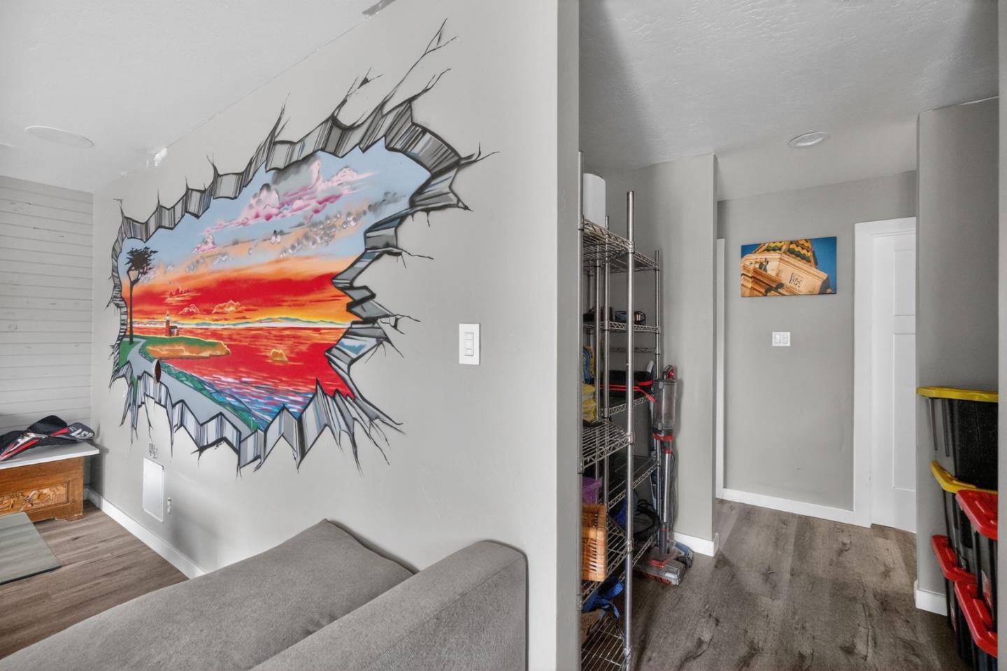 Detail Gallery Image 3 of 16 For 124 Hebard St, Santa Cruz,  CA 95060 - 3 Beds | 1 Baths