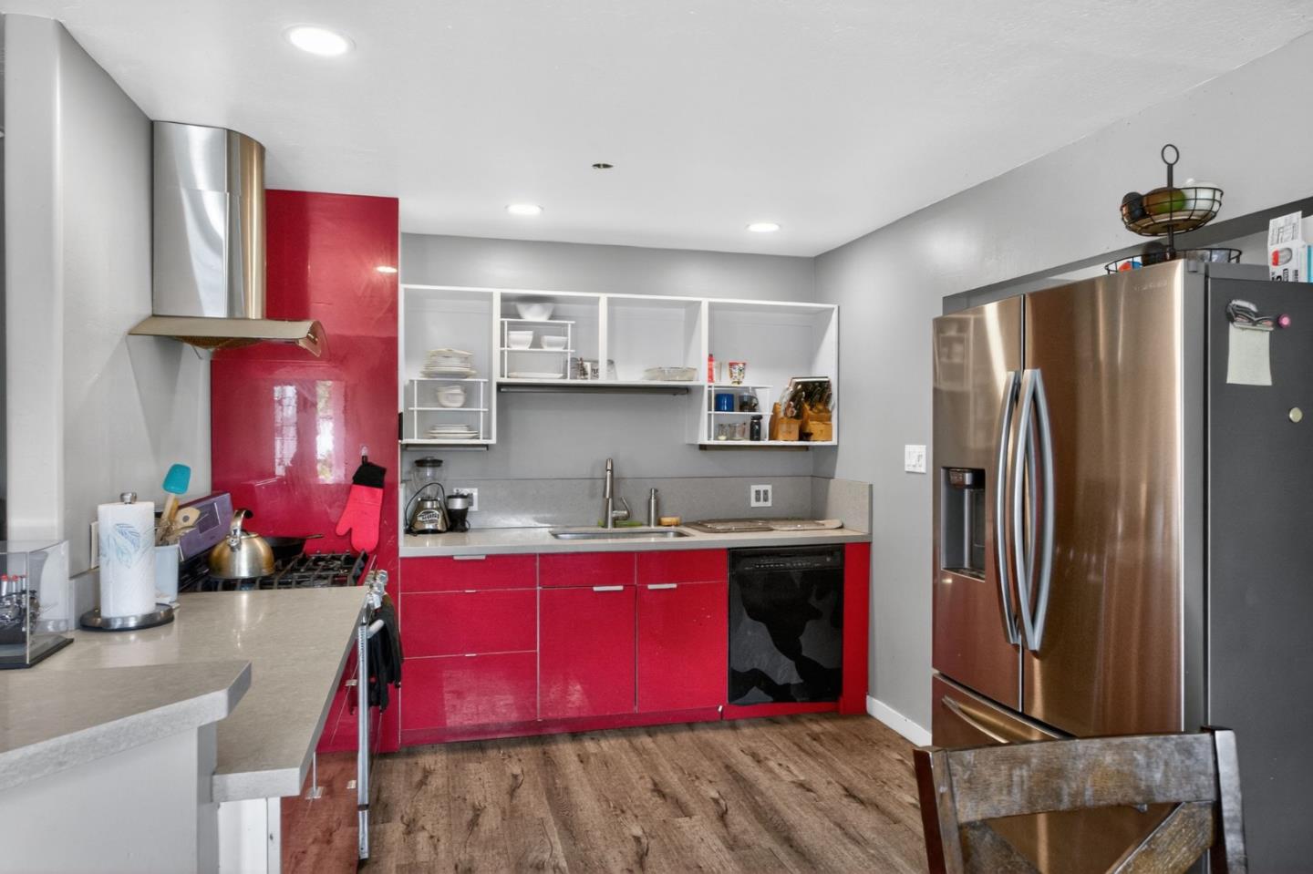 Detail Gallery Image 6 of 16 For 124 Hebard St, Santa Cruz,  CA 95060 - 3 Beds | 1 Baths