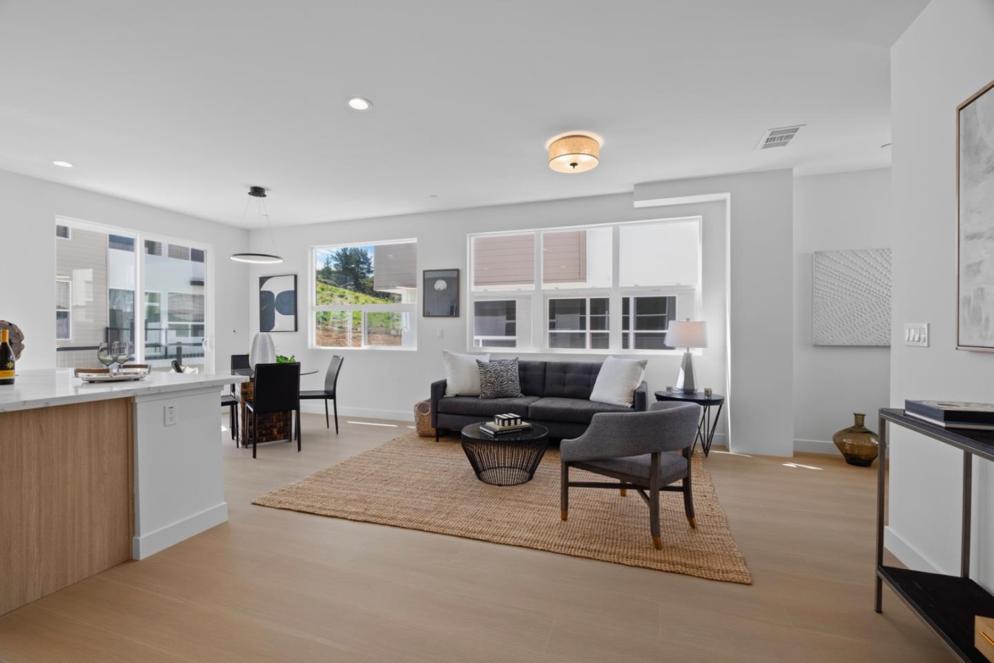 Detail Gallery Image 8 of 27 For 835 Fassler, Pacifica,  CA 94044 - 3 Beds | 3/1 Baths