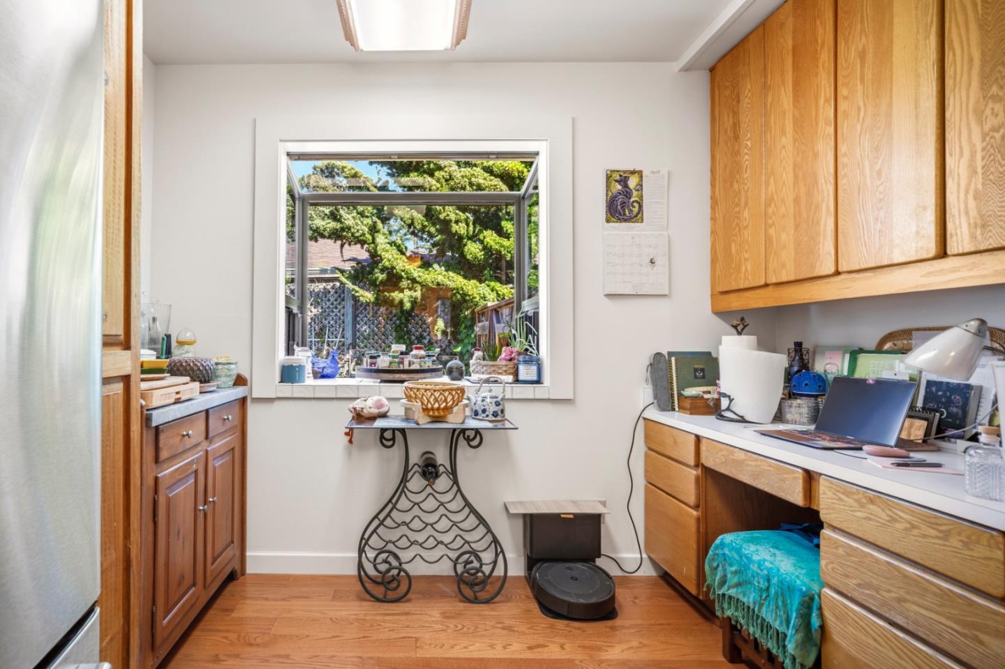 Detail Gallery Image 8 of 21 For 564 Mar Vista Dr, Monterey,  CA 93940 - 3 Beds | 2 Baths