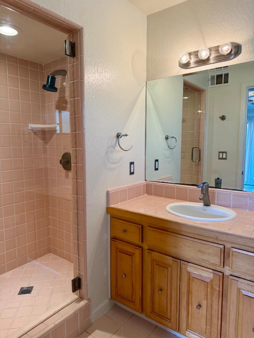 Detail Gallery Image 12 of 24 For 213 via Lantana, Aptos,  CA 95003 - 3 Beds | 2 Baths