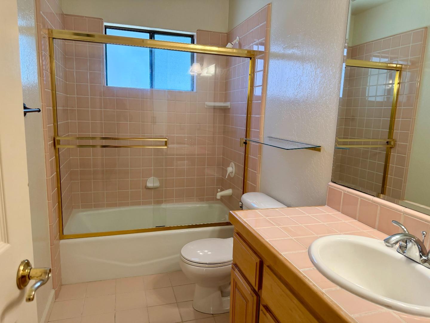 Detail Gallery Image 17 of 24 For 213 via Lantana, Aptos,  CA 95003 - 3 Beds | 2 Baths