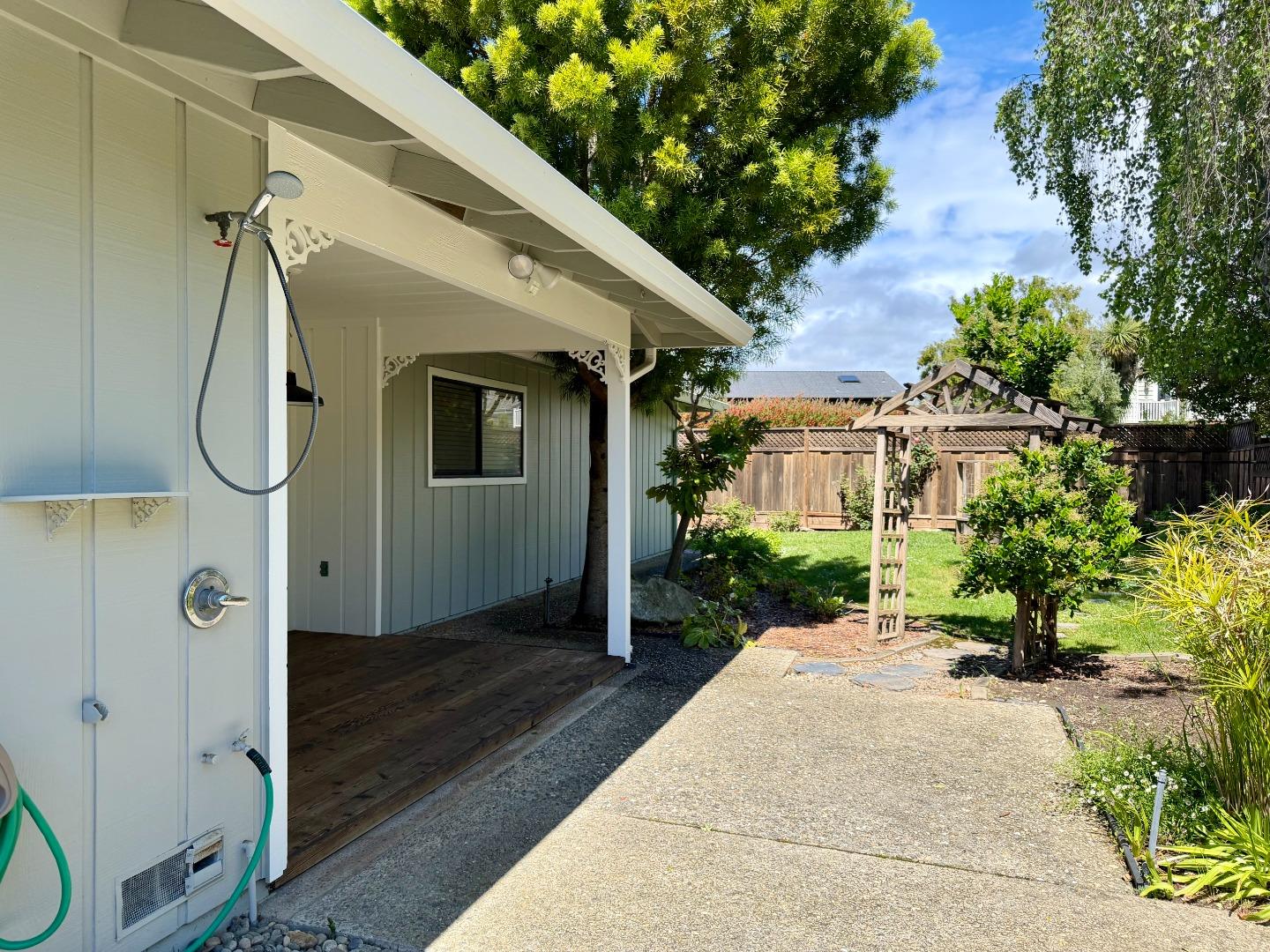 Detail Gallery Image 18 of 24 For 213 via Lantana, Aptos,  CA 95003 - 3 Beds | 2 Baths
