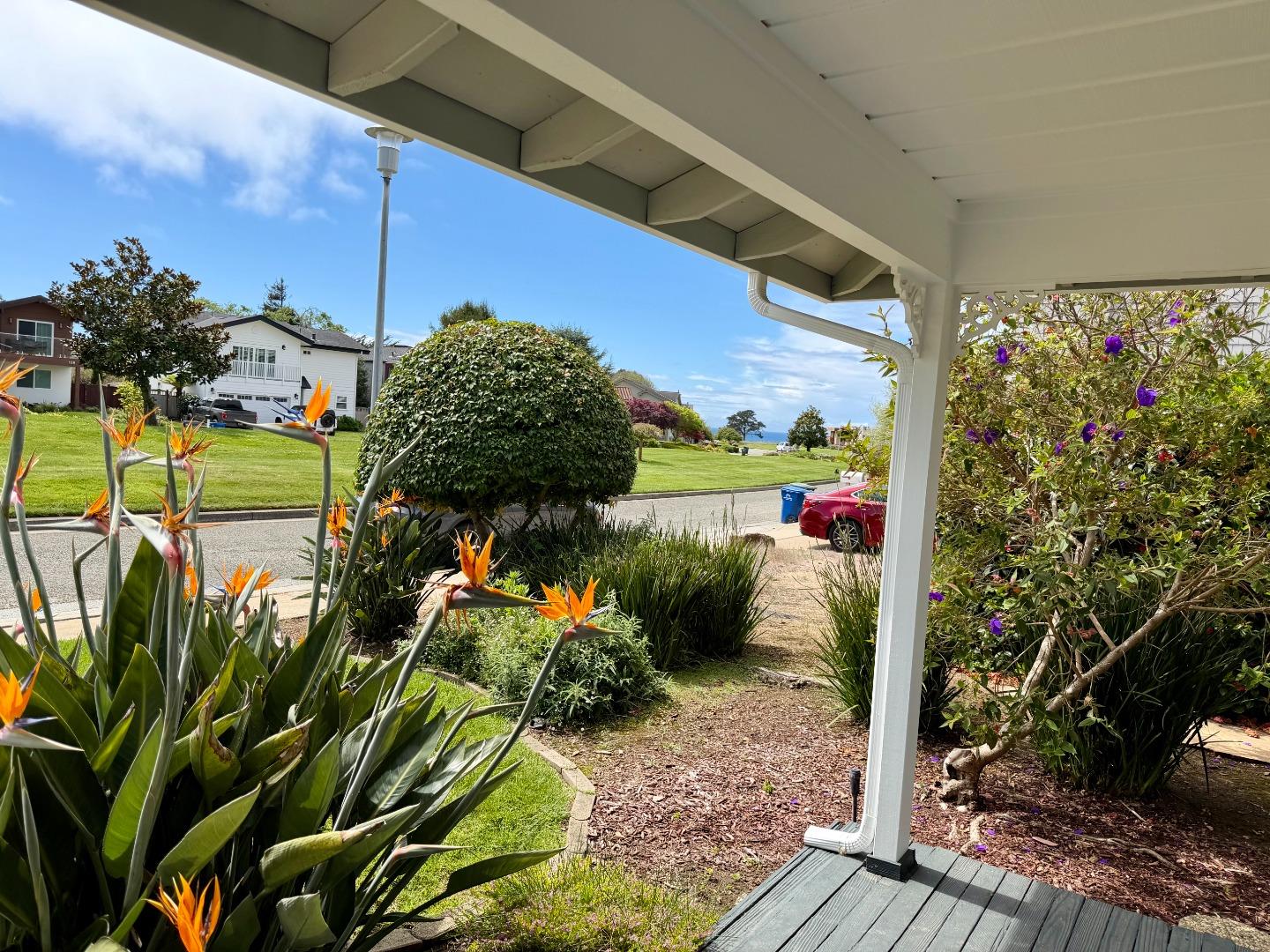 Detail Gallery Image 2 of 24 For 213 via Lantana, Aptos,  CA 95003 - 3 Beds | 2 Baths