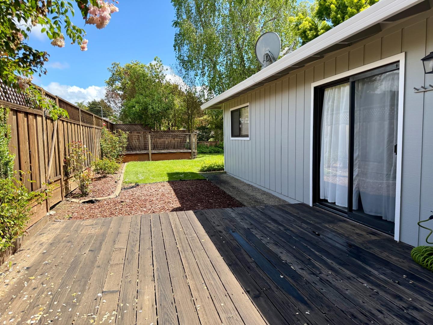 Detail Gallery Image 20 of 24 For 213 via Lantana, Aptos,  CA 95003 - 3 Beds | 2 Baths