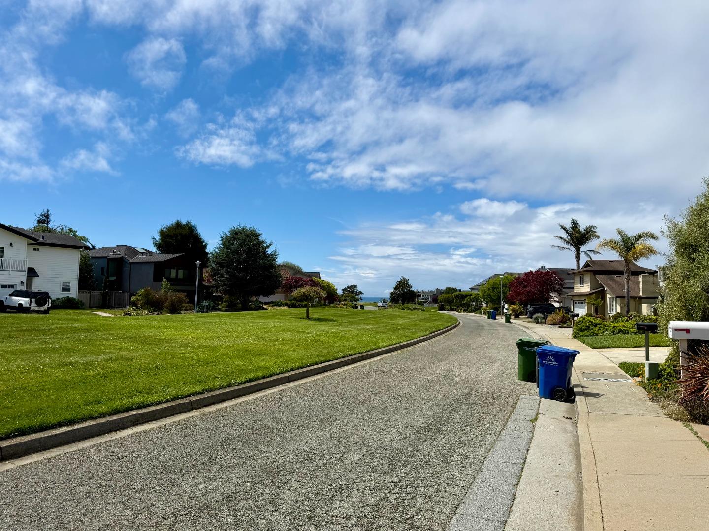 Detail Gallery Image 23 of 24 For 213 via Lantana, Aptos,  CA 95003 - 3 Beds | 2 Baths