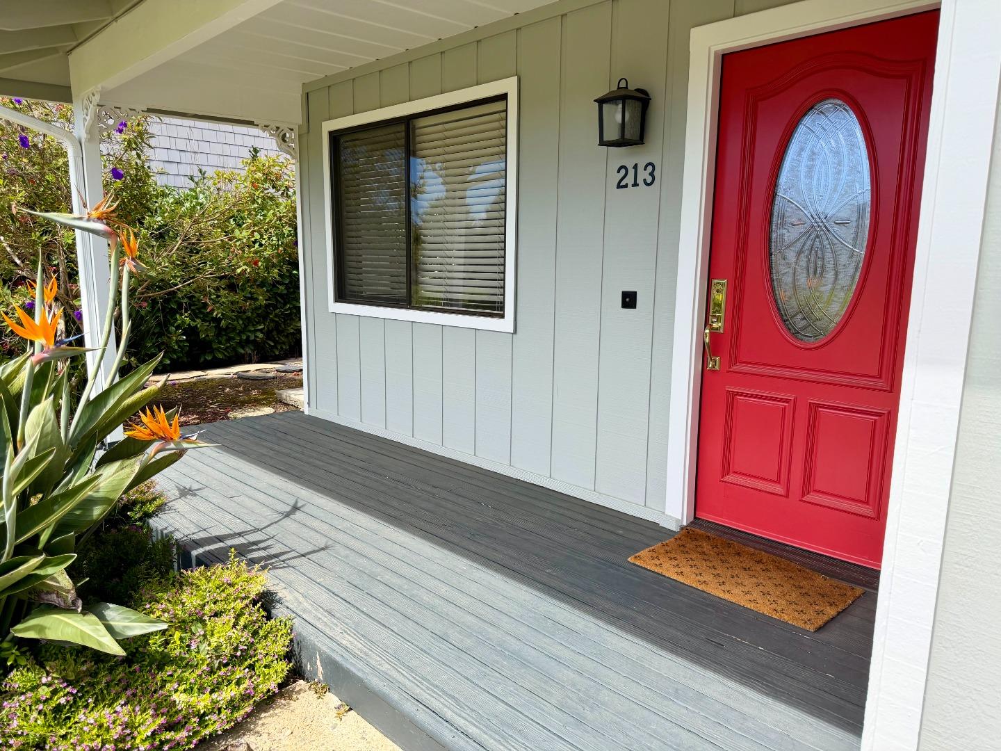 Detail Gallery Image 3 of 24 For 213 via Lantana, Aptos,  CA 95003 - 3 Beds | 2 Baths