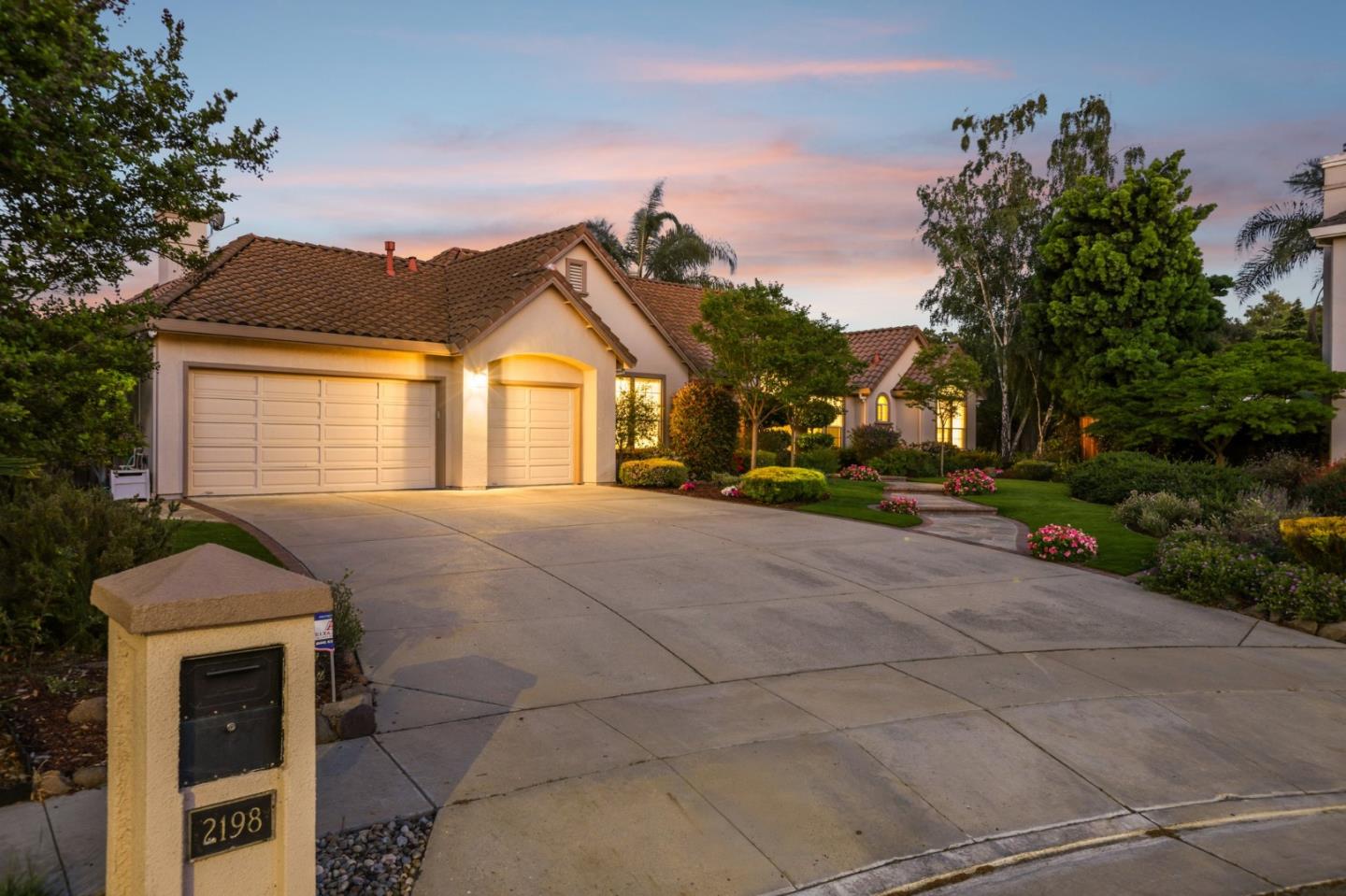 Detail Gallery Image 81 of 99 For 2198 Hillstone Dr, San Jose,  CA 95138 - 5 Beds | 3 Baths