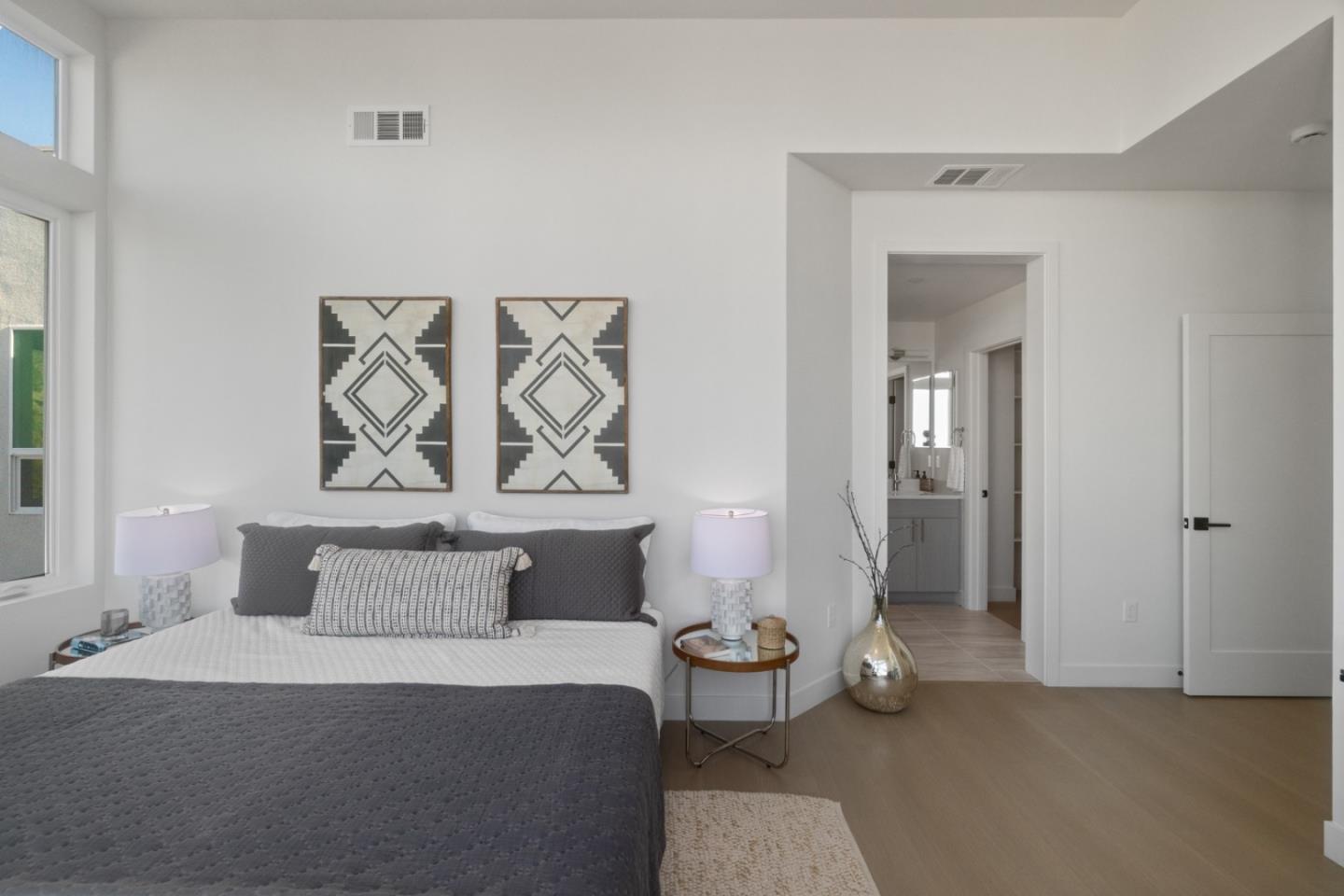 Detail Gallery Image 28 of 39 For 827 Fassler Ave, Pacifica,  CA 94044 - 4 Beds | 3 Baths