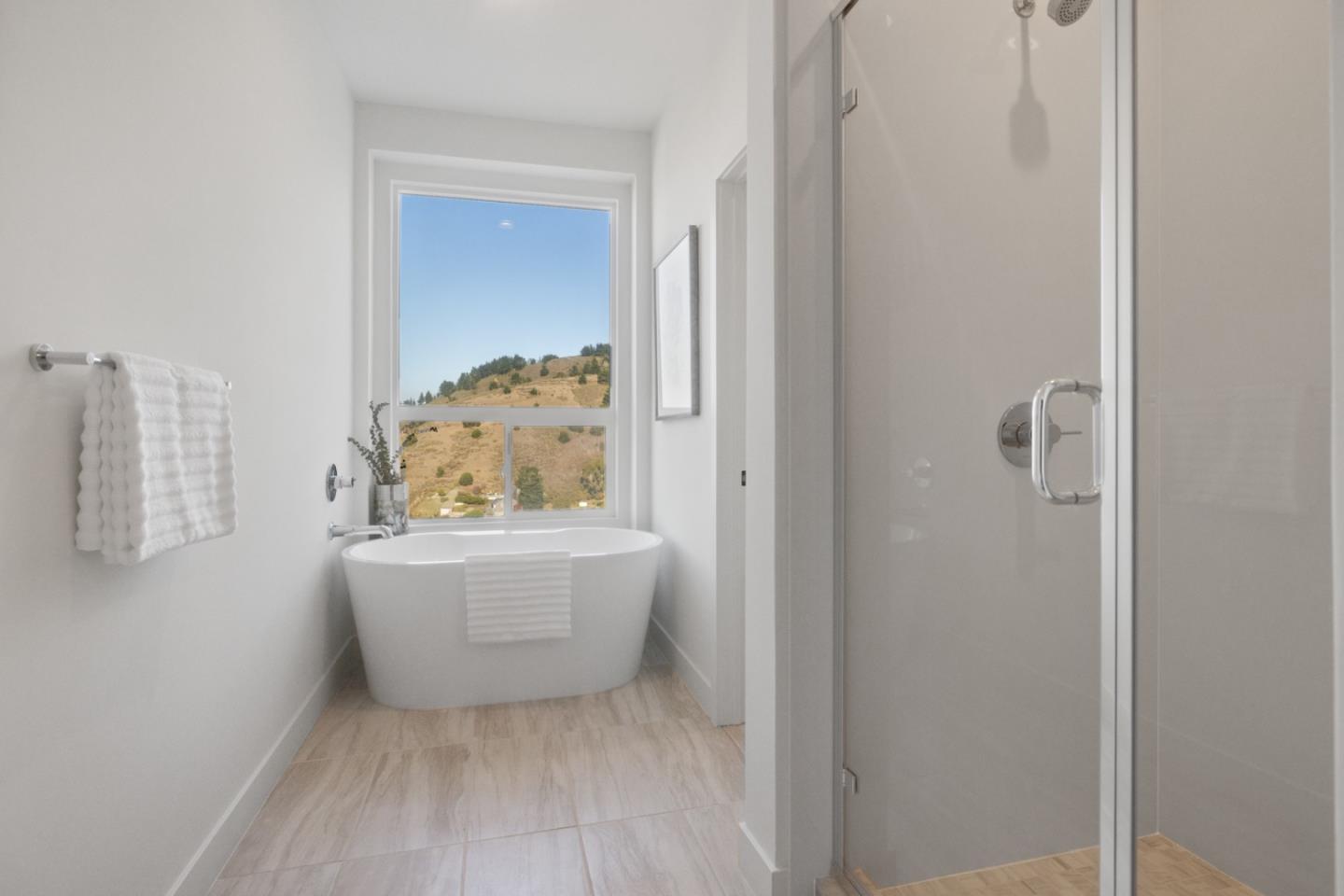 Detail Gallery Image 30 of 39 For 827 Fassler Ave, Pacifica,  CA 94044 - 4 Beds | 3 Baths