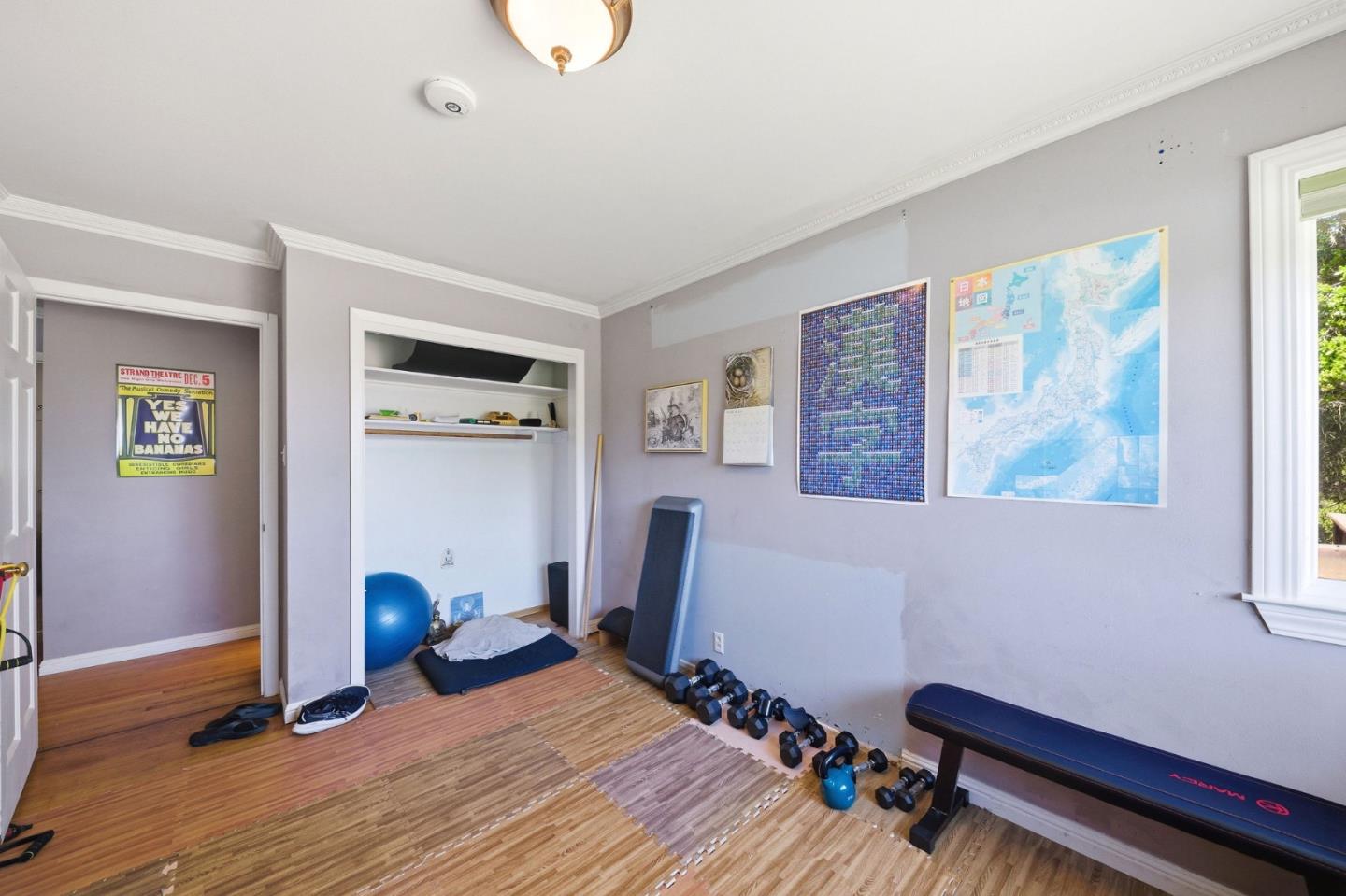 Detail Gallery Image 16 of 74 For 25 Warmwood, Hillsborough,  CA 94010 - 3 Beds | 3 Baths