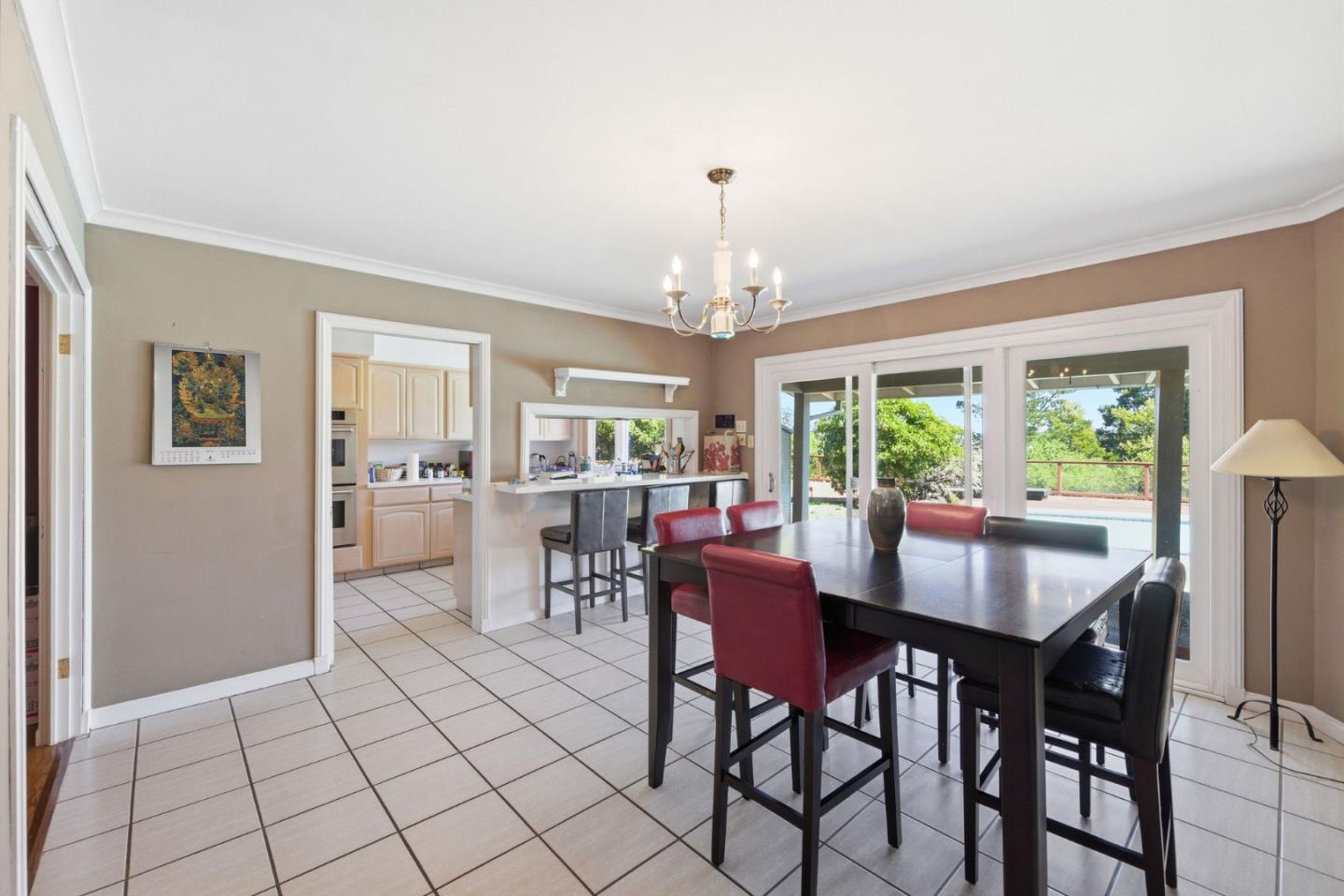 Detail Gallery Image 23 of 74 For 25 Warmwood, Hillsborough,  CA 94010 - 3 Beds | 3 Baths