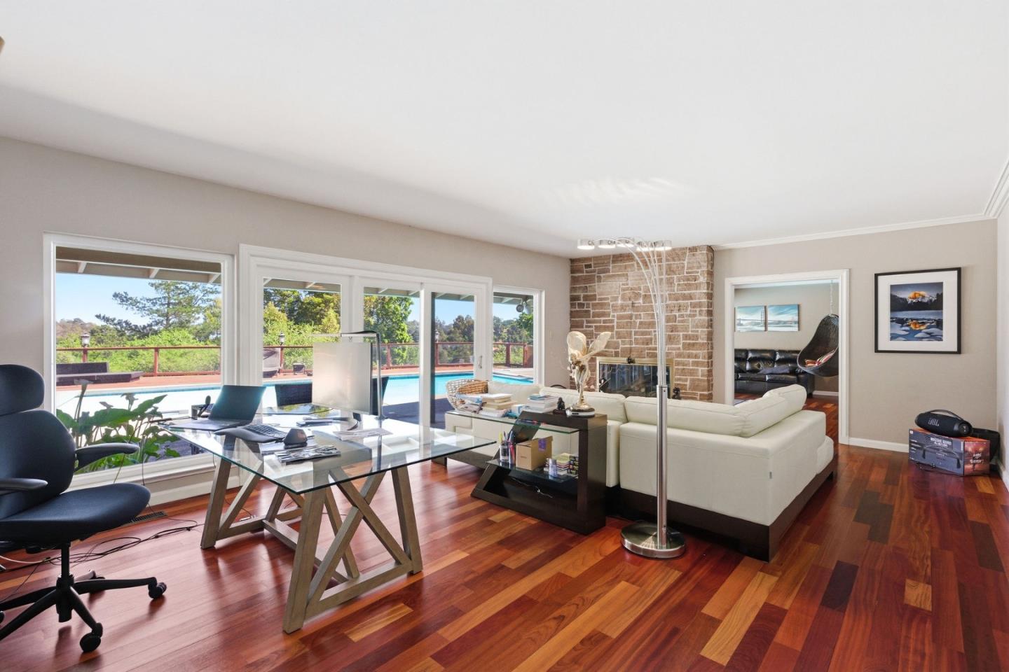 Detail Gallery Image 29 of 74 For 25 Warmwood, Hillsborough,  CA 94010 - 3 Beds | 3 Baths