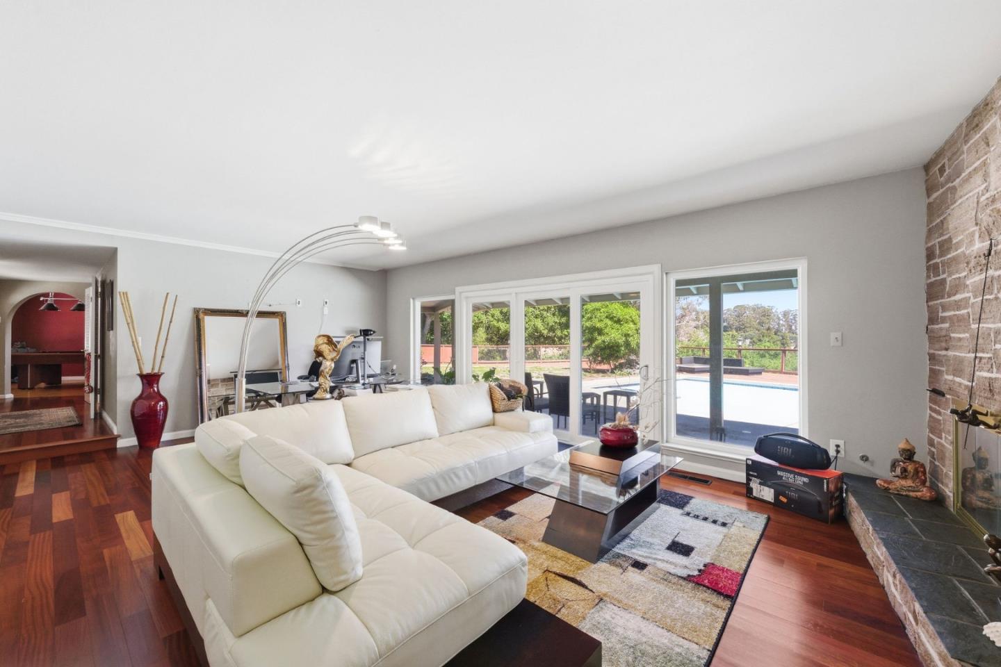 Detail Gallery Image 31 of 74 For 25 Warmwood, Hillsborough,  CA 94010 - 3 Beds | 3 Baths