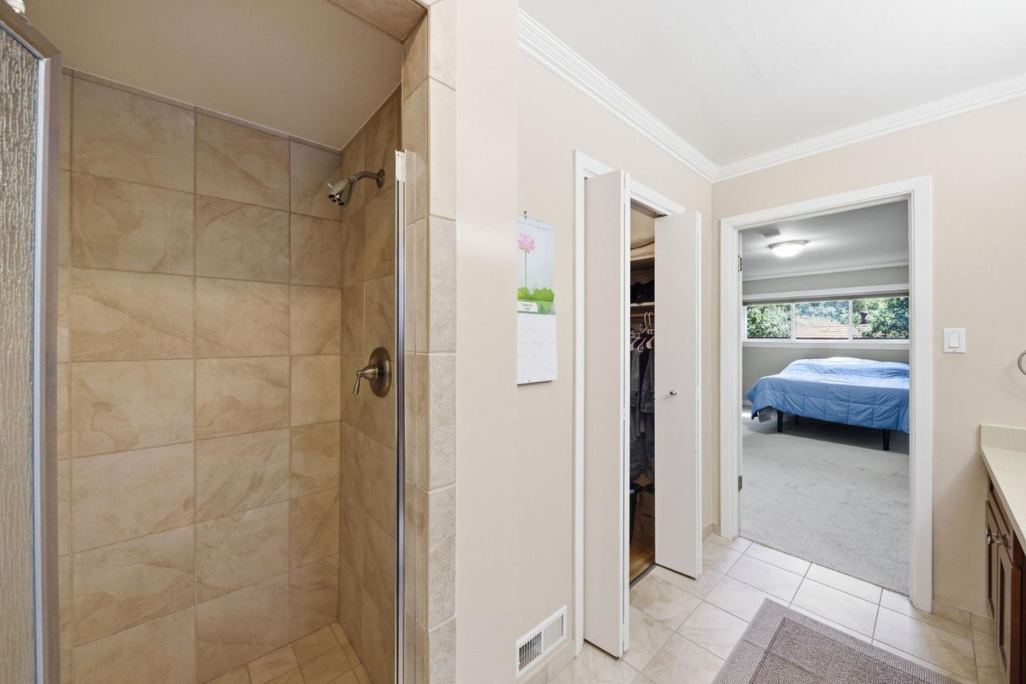 Detail Gallery Image 52 of 74 For 25 Warmwood, Hillsborough,  CA 94010 - 3 Beds | 3 Baths