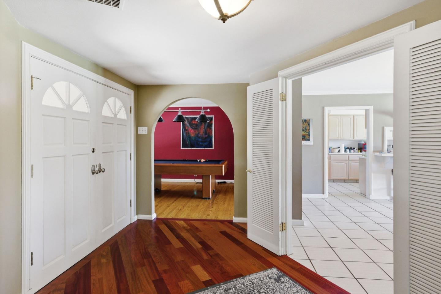 Detail Gallery Image 6 of 74 For 25 Warmwood, Hillsborough,  CA 94010 - 3 Beds | 3 Baths