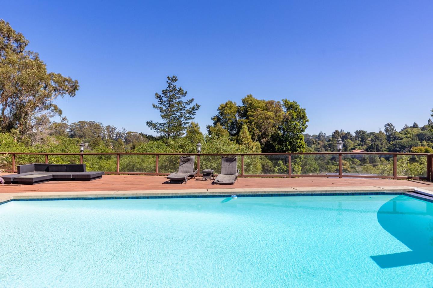 Detail Gallery Image 61 of 74 For 25 Warmwood, Hillsborough,  CA 94010 - 3 Beds | 3 Baths