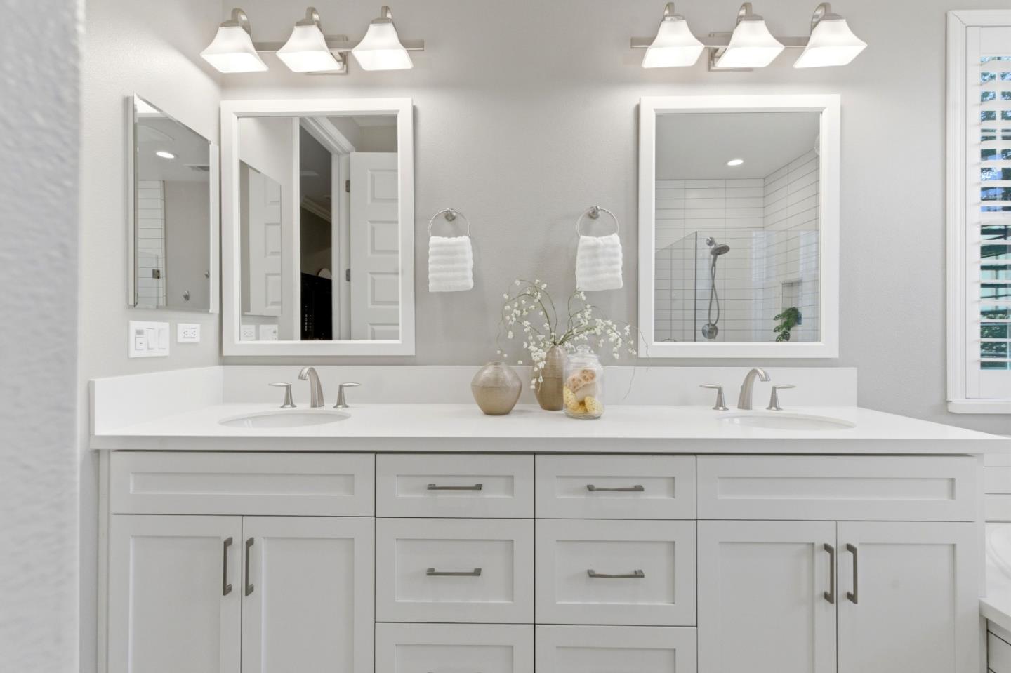 Detail Gallery Image 16 of 38 For 225 Calle Del Rey, Morgan Hill,  CA 95037 - 4 Beds | 2/1 Baths