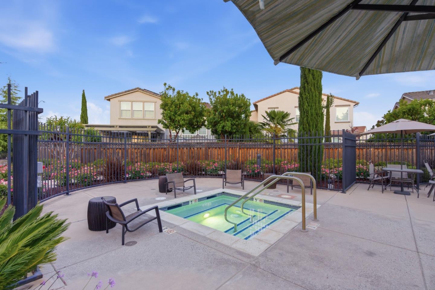 Detail Gallery Image 34 of 38 For 225 Calle Del Rey, Morgan Hill,  CA 95037 - 4 Beds | 2/1 Baths