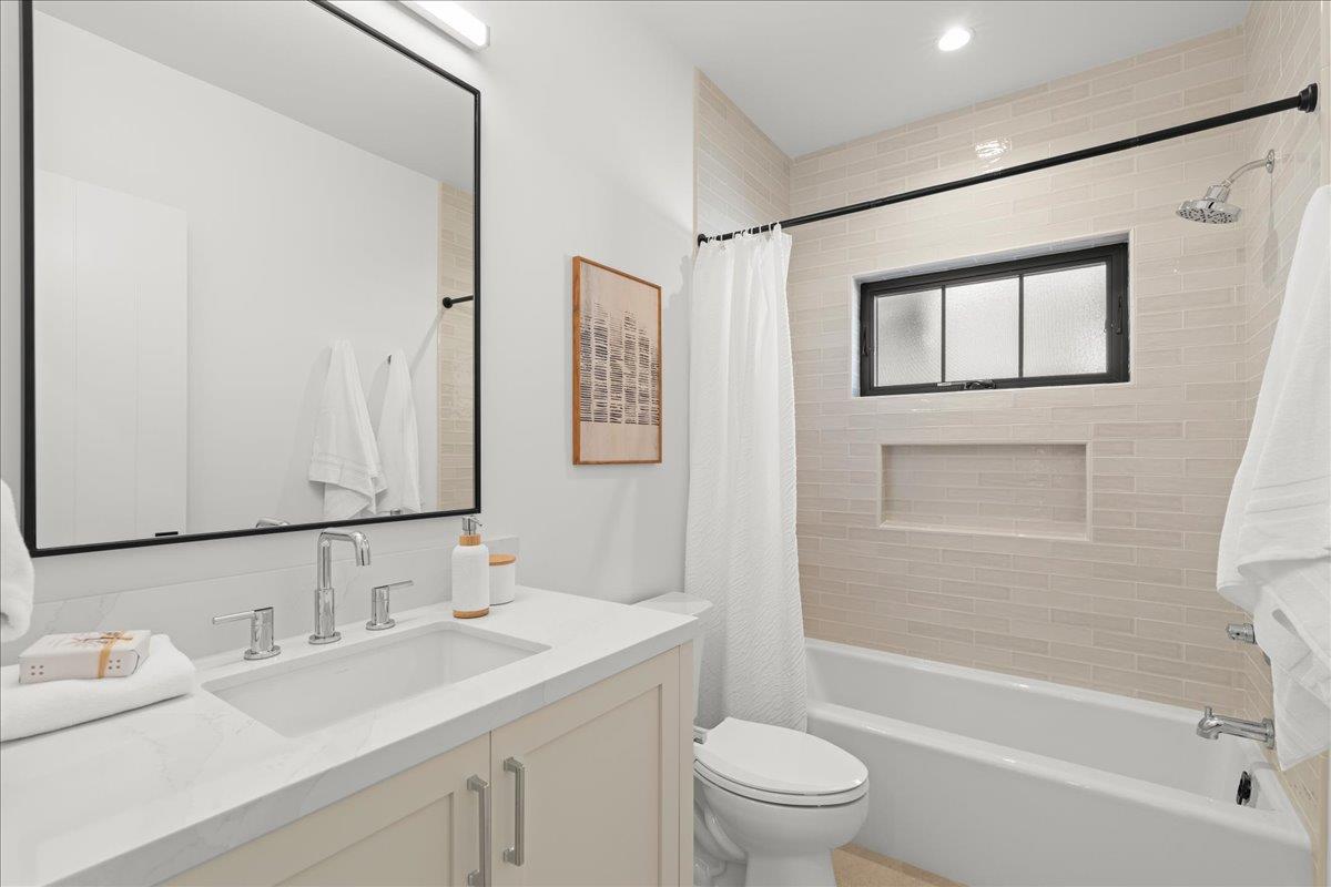 Detail Gallery Image 29 of 65 For 1067 Camino Pablo, San Jose,  CA 95125 - 4 Beds | 4/1 Baths