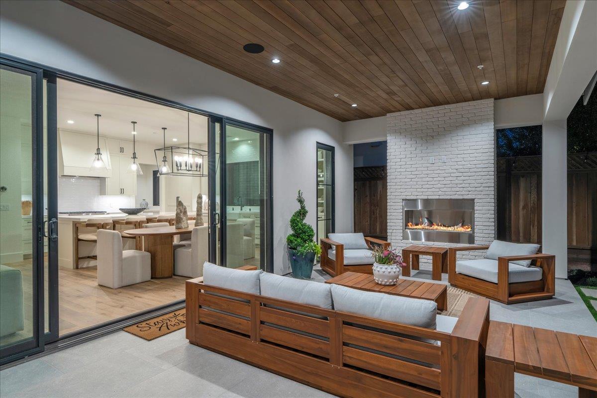 Detail Gallery Image 43 of 65 For 1067 Camino Pablo, San Jose,  CA 95125 - 4 Beds | 4/1 Baths