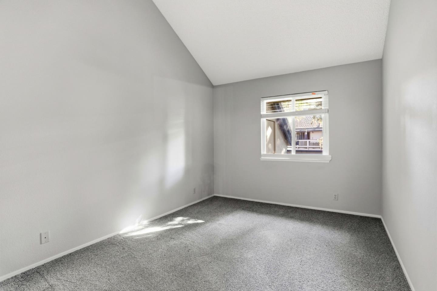 Detail Gallery Image 15 of 27 For 2217 Summereve Ct, San Jose,  CA 95122 - 2 Beds | 2 Baths