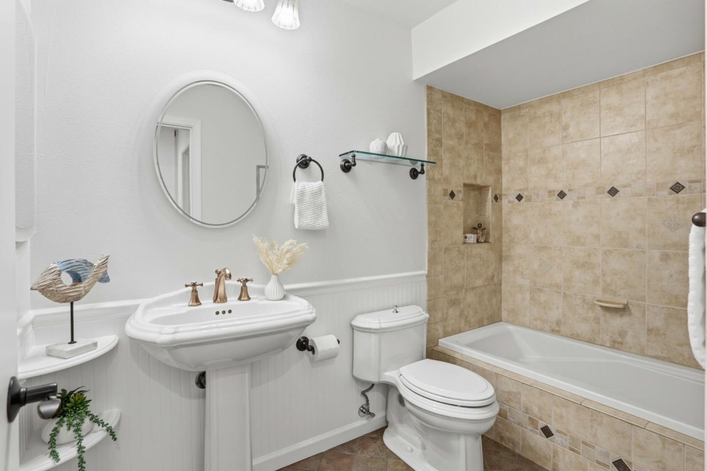 Detail Gallery Image 24 of 60 For 5231 Leesa Ann Ct, San Jose,  CA 95124 - 3 Beds | 2 Baths