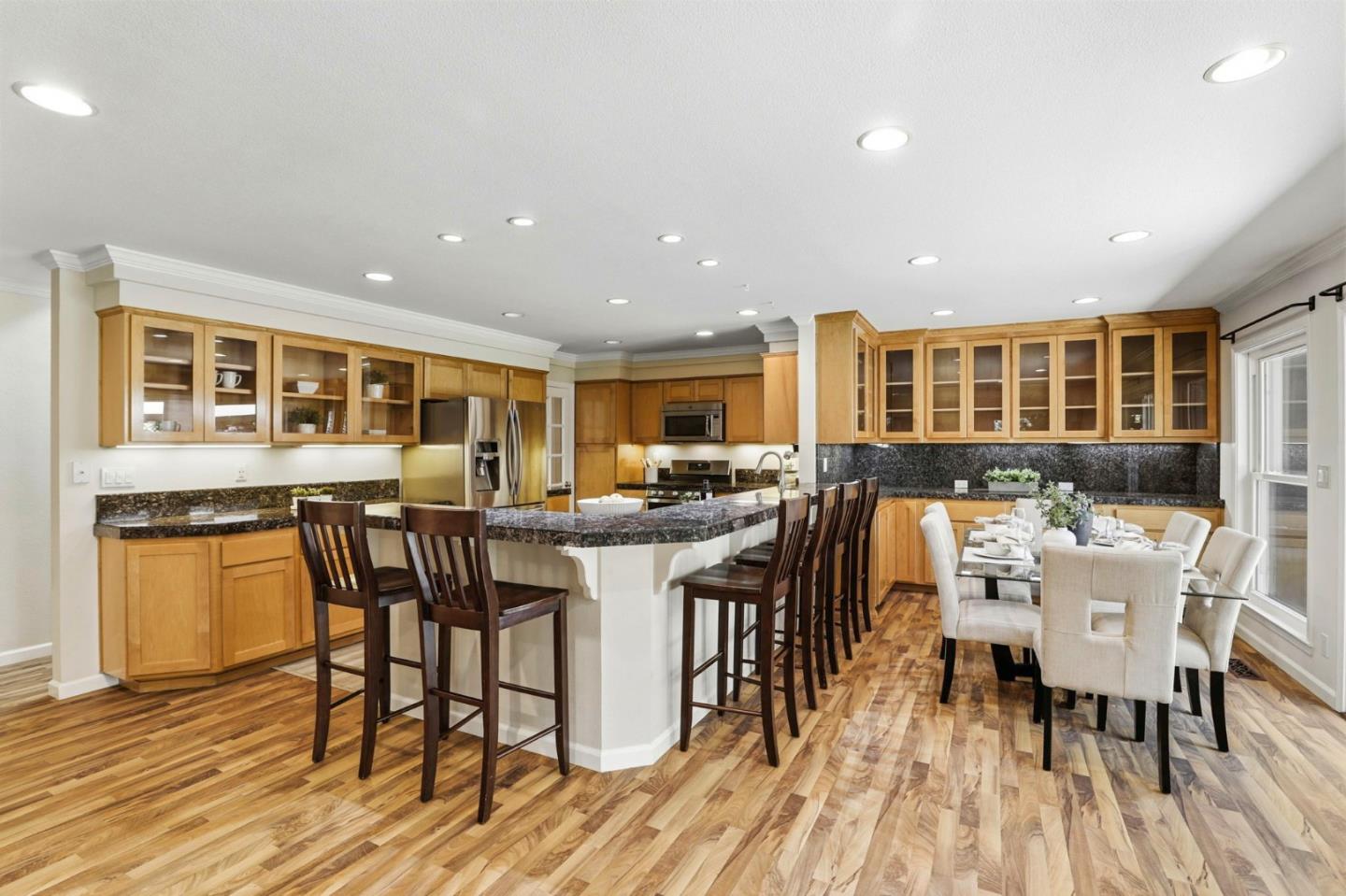 Detail Gallery Image 15 of 45 For 6553 Whitbourne Dr, San Jose,  CA 95120 - 6 Beds | 3/1 Baths