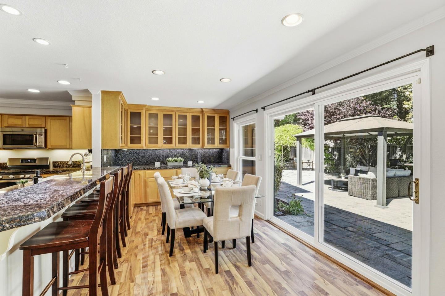 Detail Gallery Image 16 of 45 For 6553 Whitbourne Dr, San Jose,  CA 95120 - 6 Beds | 3/1 Baths