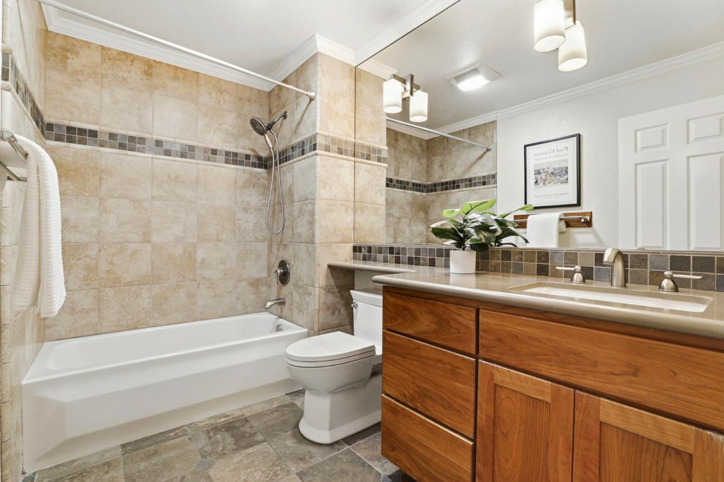 Detail Gallery Image 32 of 45 For 6553 Whitbourne Dr, San Jose,  CA 95120 - 6 Beds | 3/1 Baths