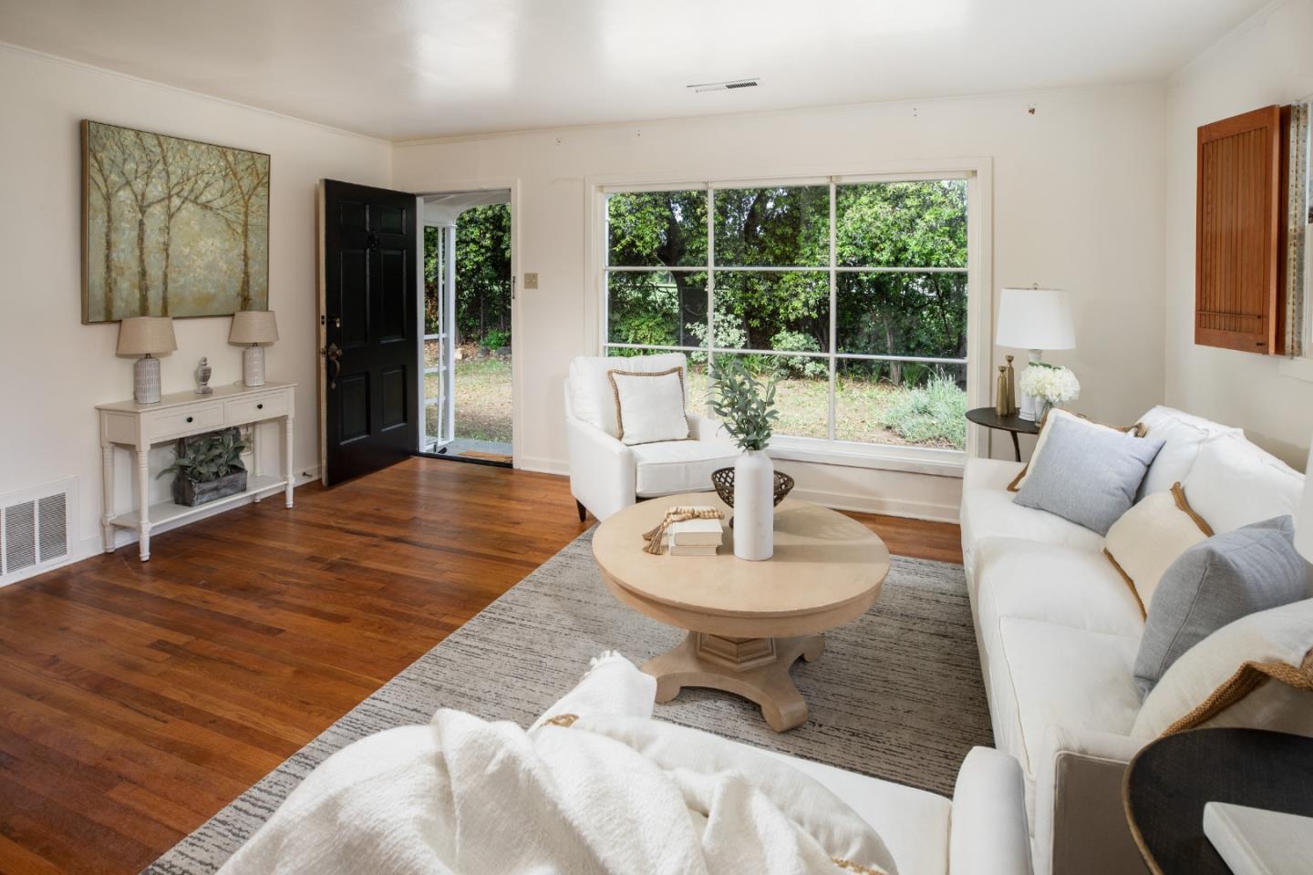 Detail Gallery Image 4 of 21 For 2027 Carol Ave, Mountain View,  CA 94040 - 3 Beds | 2 Baths