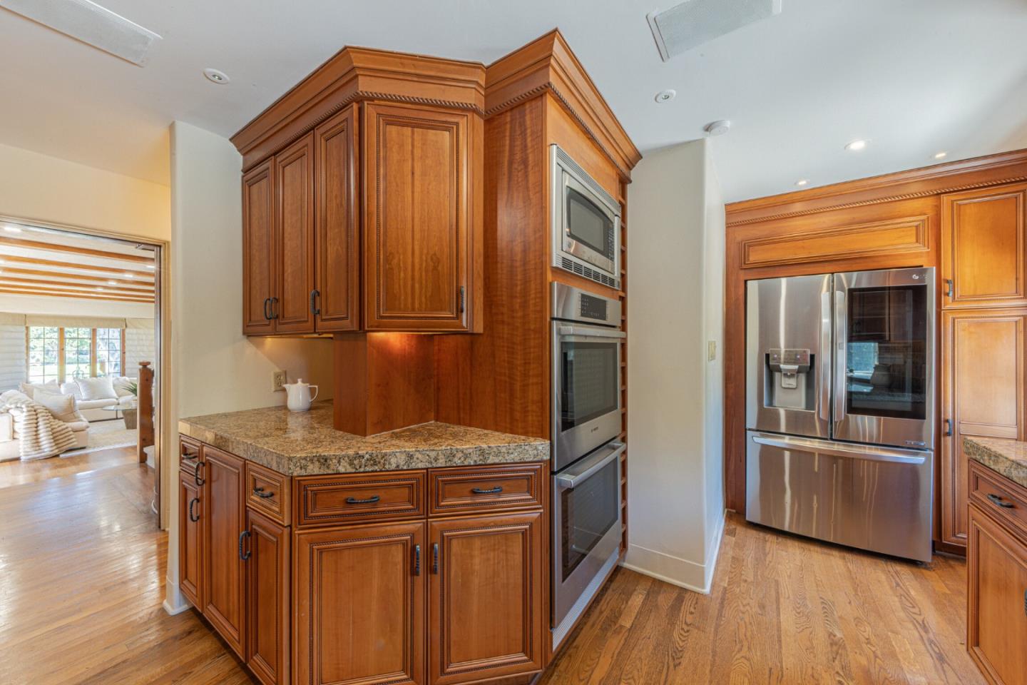 Detail Gallery Image 23 of 42 For Los Laureles Ave, Salinas,  CA 93901 - 4 Beds | 3 Baths