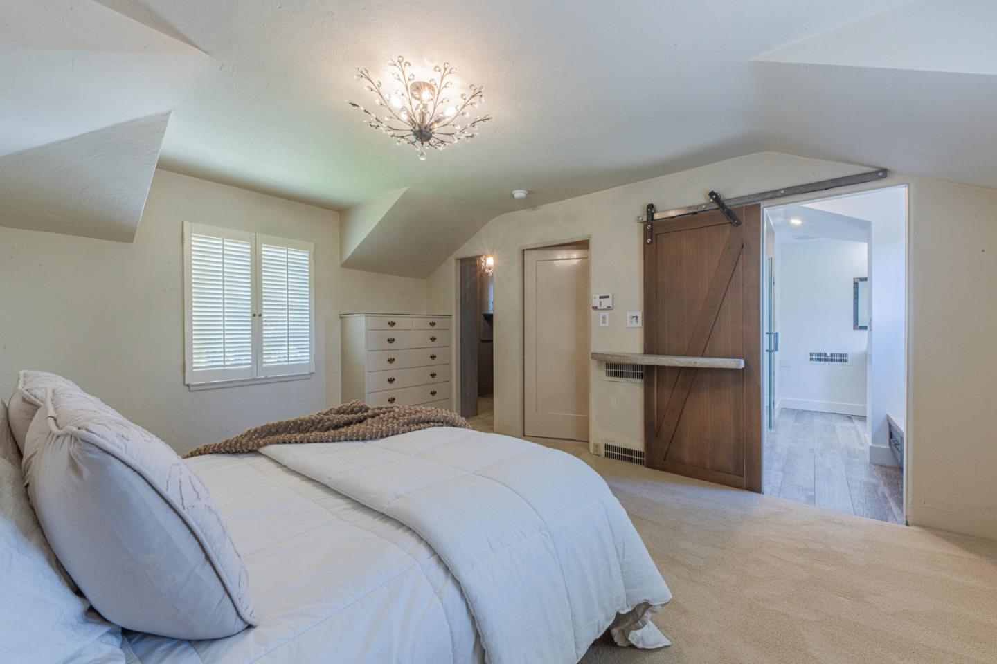 Detail Gallery Image 33 of 42 For Los Laureles Ave, Salinas,  CA 93901 - 4 Beds | 3 Baths
