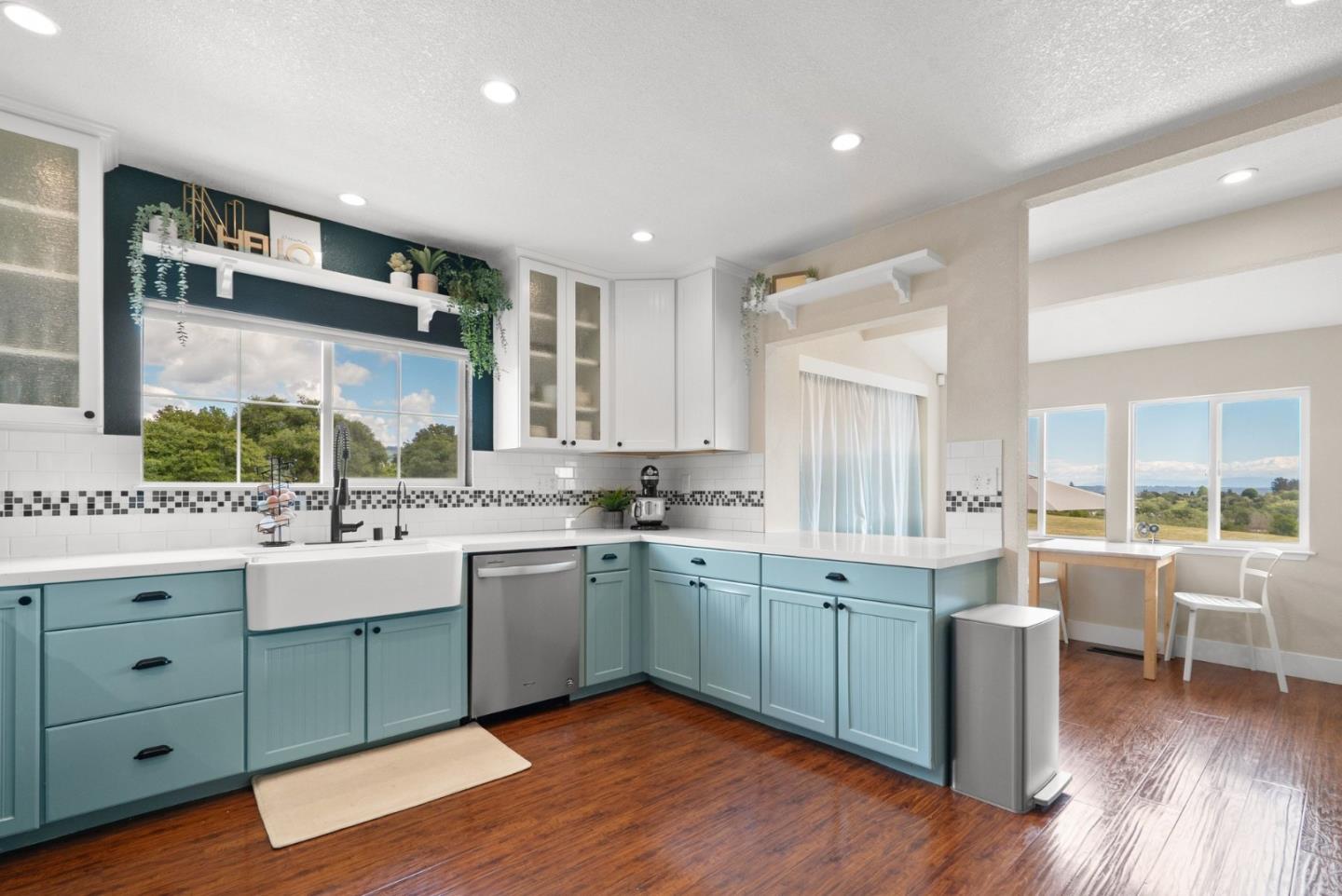 Detail Gallery Image 16 of 46 For 295 Wheelock Rd, Watsonville,  CA 95076 - 4 Beds | 2/1 Baths