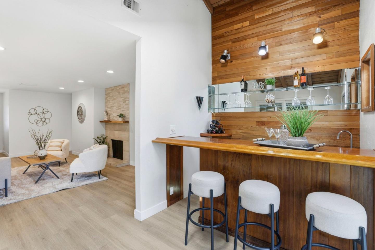 Detail Gallery Image 12 of 41 For 1540 Santa Monica Ave, San Jose,  CA 95118 - 3 Beds | 2 Baths